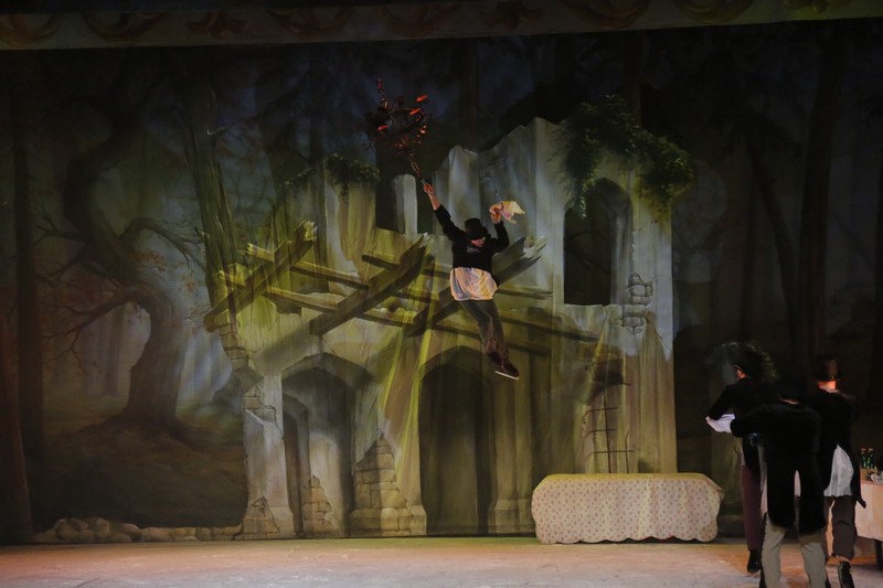 Snow White on Ice at Casino Du Liban 