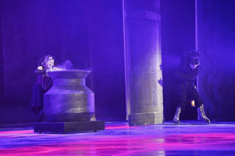 Snow White on Ice at Casino Du Liban 