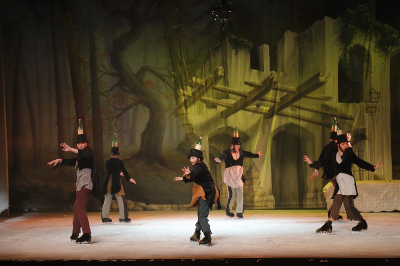 Snow White on Ice at Casino Du Liban 