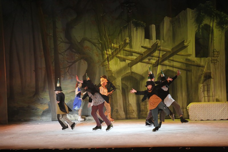 Snow White on Ice at Casino Du Liban 