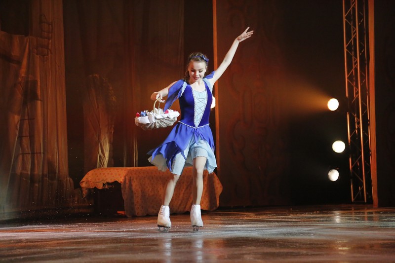 Snow White on Ice at Casino Du Liban 