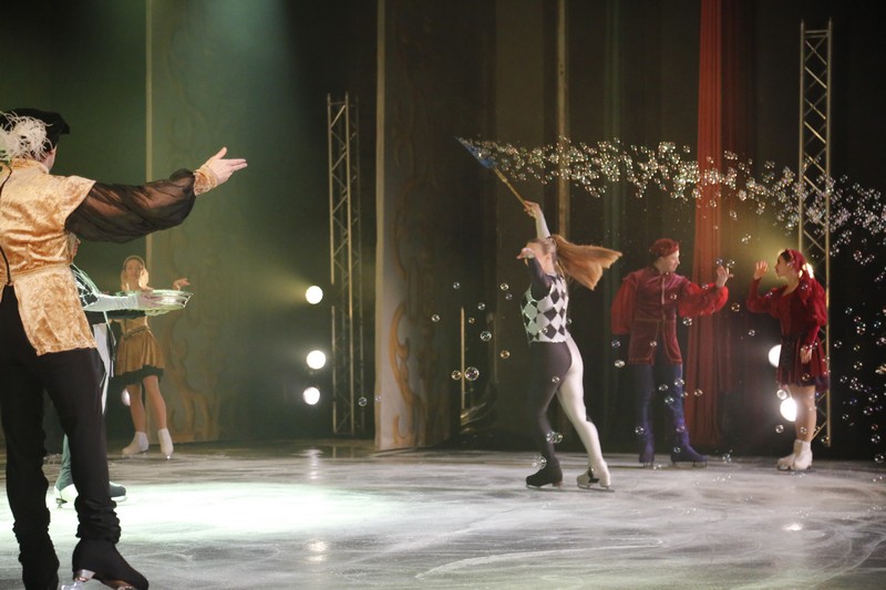 Snow White on Ice at Casino Du Liban 
