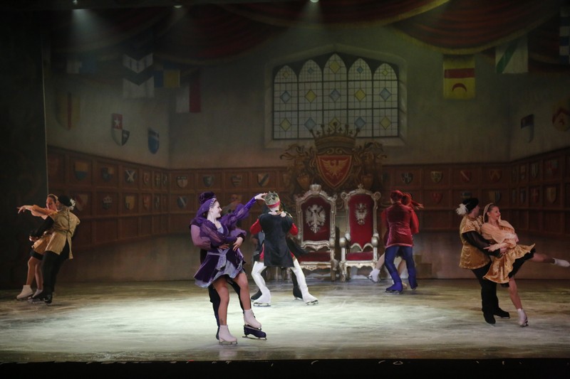 Snow White on Ice at Casino Du Liban 