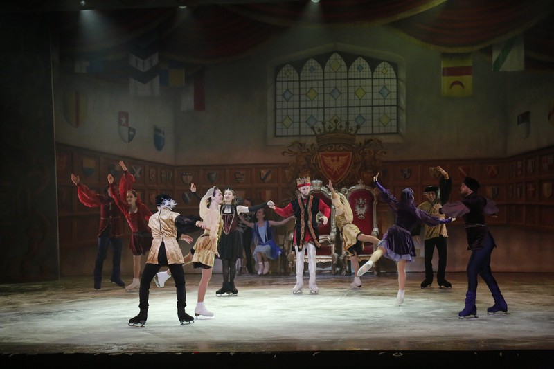 Snow White on Ice at Casino Du Liban 