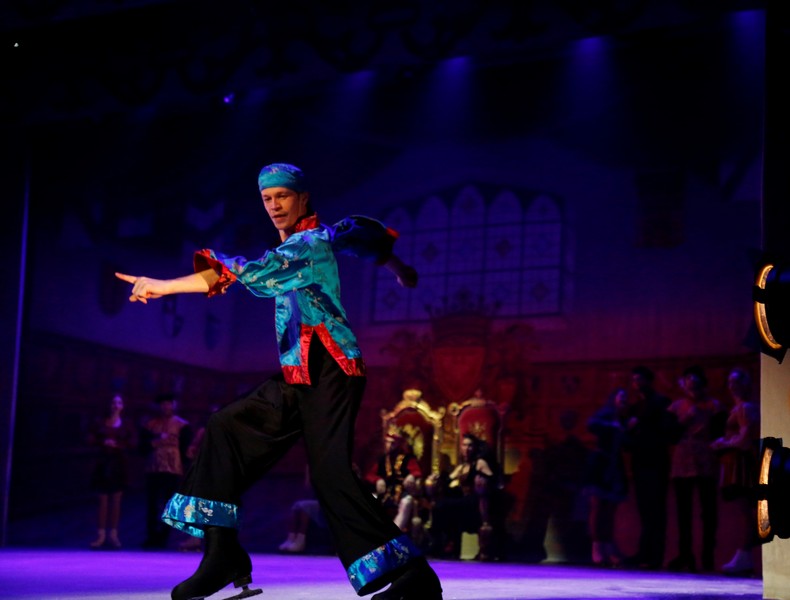 Snow White on Ice at Casino Du Liban 