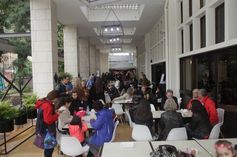 Saint Nicolas et le Telethon à l'institut français du Liban 