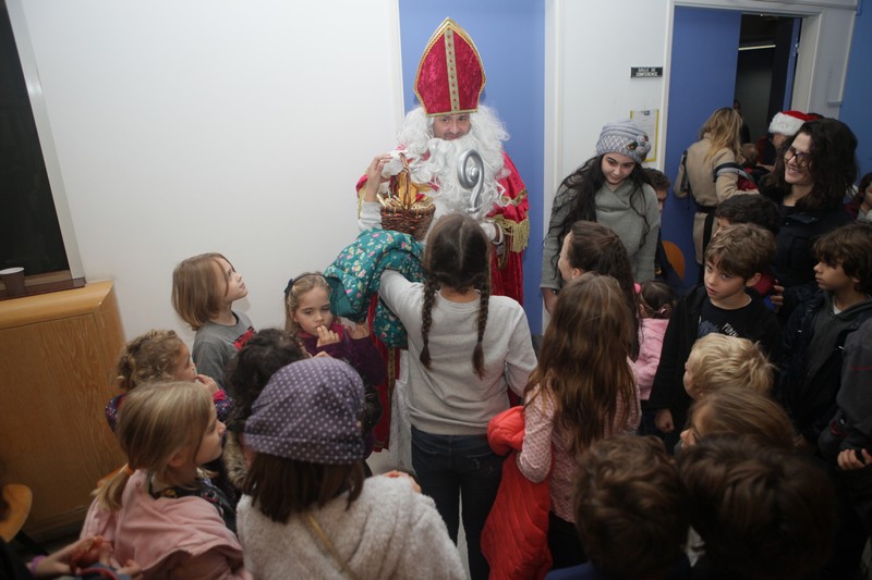 Saint Nicolas et le Telethon à l'institut français du Liban 