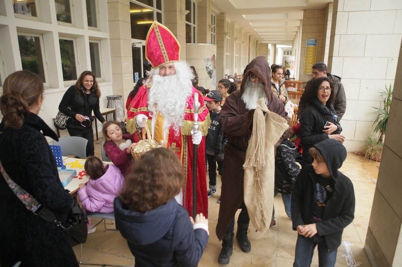 Saint Nicolas et le Telethon à l'institut français du Liban 