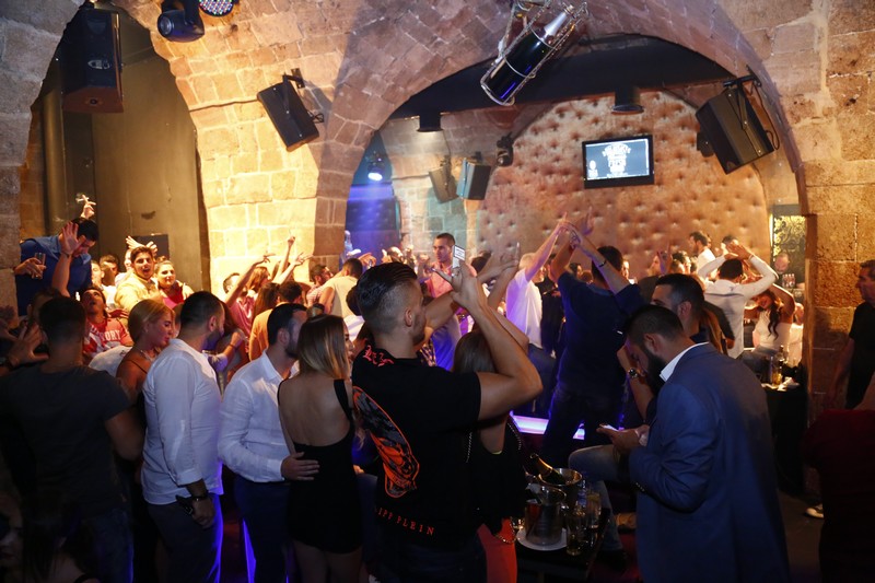 Taiga Batroun on Saturday Night