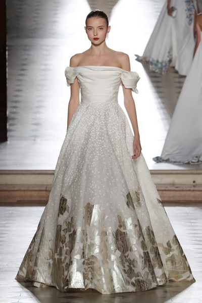 Tony Ward Couture Fall Winter 2017-18 collection