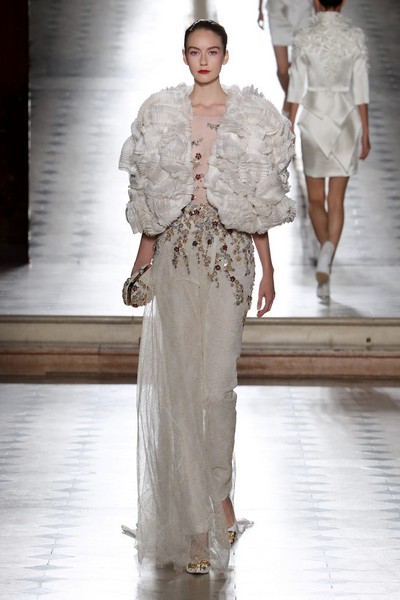 Tony Ward Couture Fall Winter 2017-18 collection