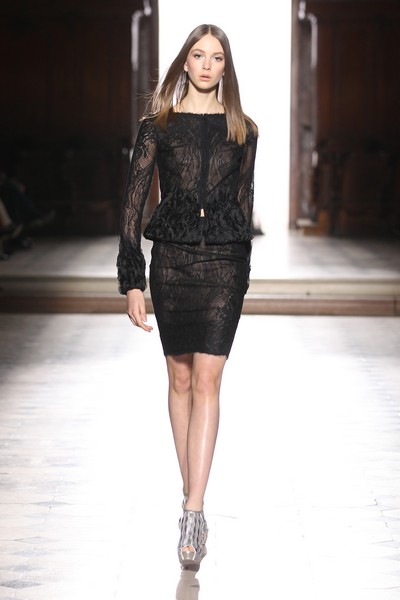 Tony Ward Spring Summer 2016 Collection at PFW