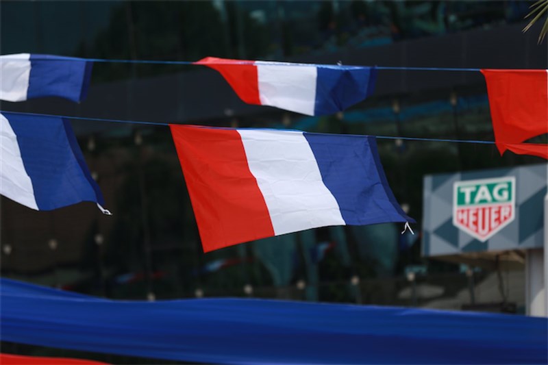 France Meets Veer