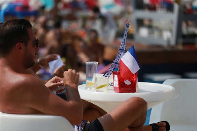 France Meets Veer