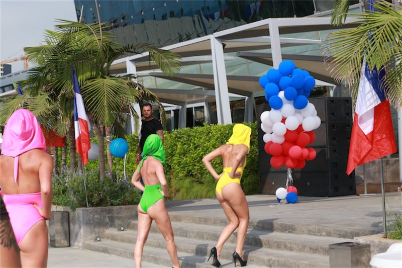 France Meets Veer
