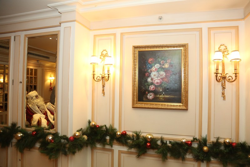 Smile in a box at Le Vendome Beirut 