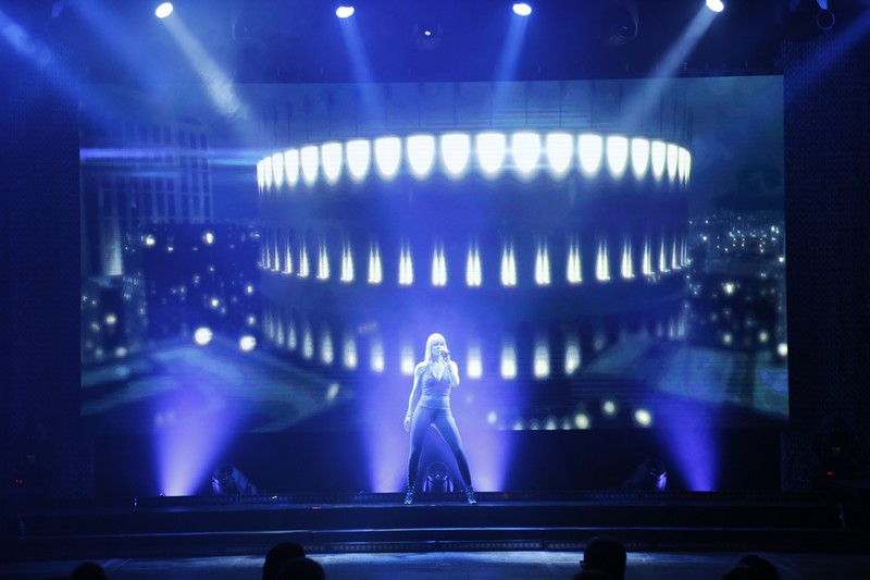 Veronic Dicaire at CASINO DU LIBAN 