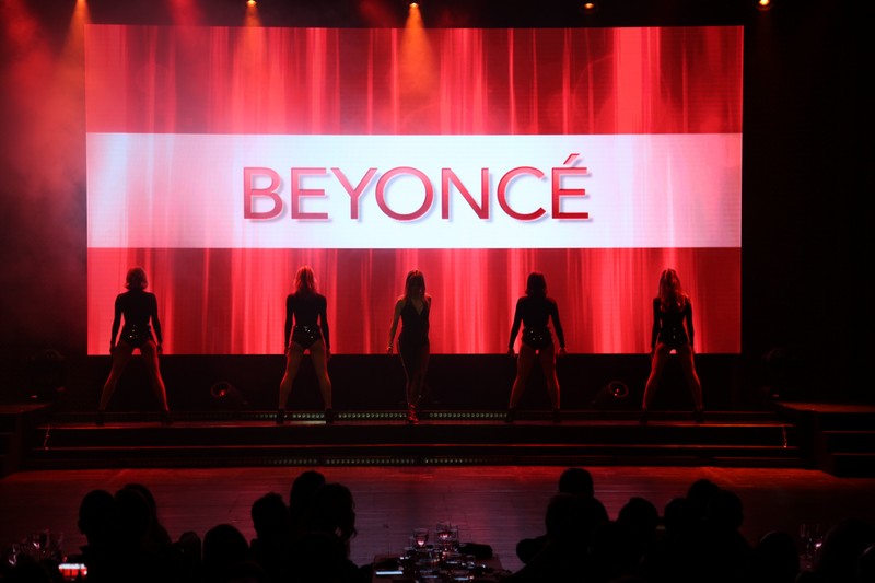 Veronic Dicaire at CASINO DU LIBAN 