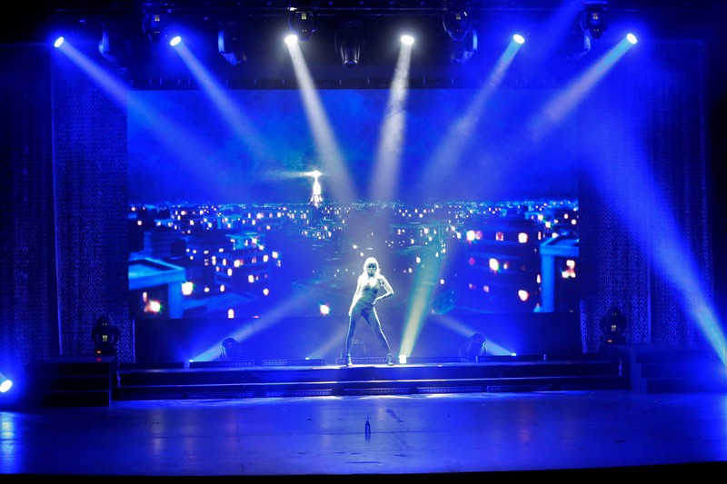 Veronic Dicaire at CASINO DU LIBAN 