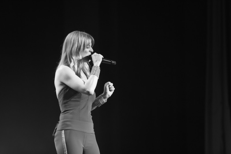 Veronic Dicaire at CASINO DU LIBAN 