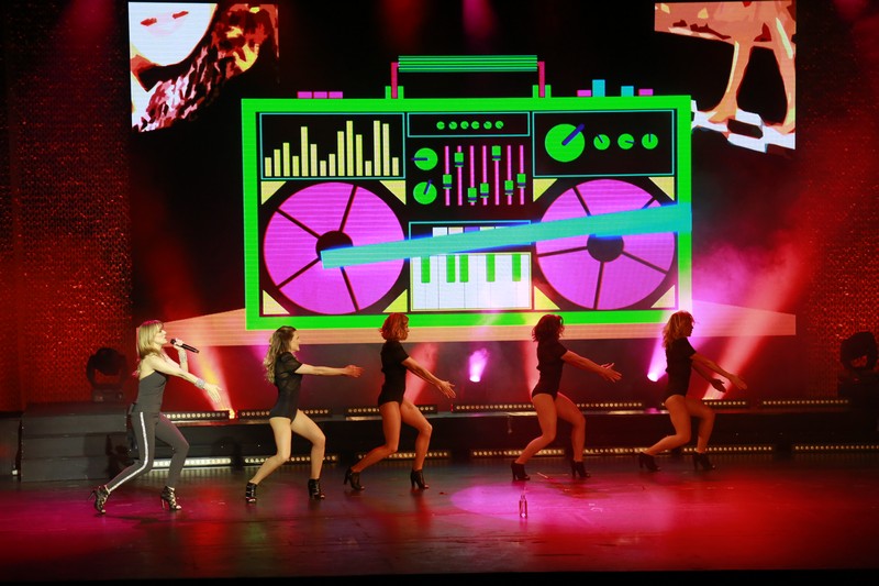 Veronic Dicaire at CASINO DU LIBAN 