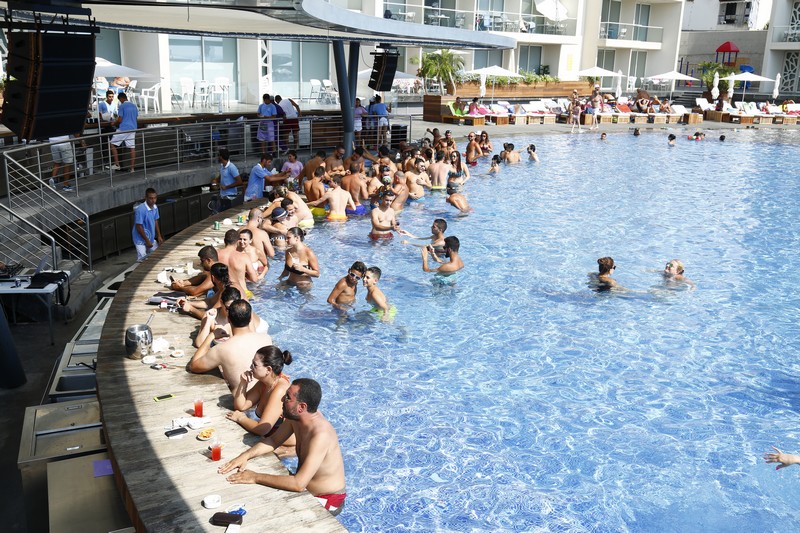 Sunday Pool Party at Whitelace