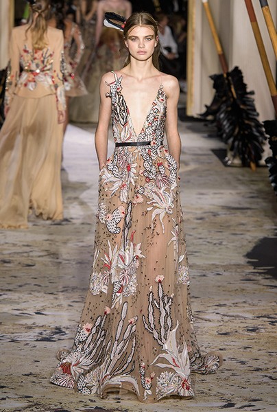 Zuhair Murad Spring Summer 2018 Couture at PFW