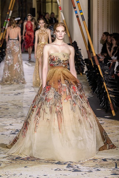 Zuhair Murad Spring Summer 2018 Couture at PFW