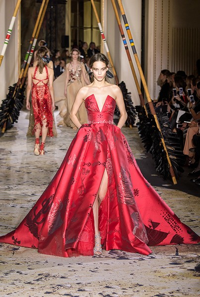 Zuhair Murad Spring Summer 2018 Couture at PFW