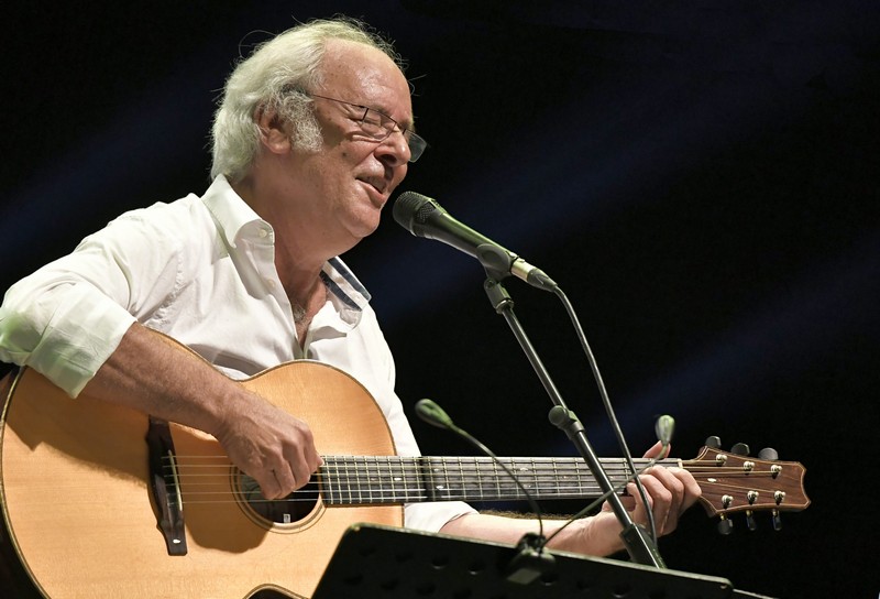 Maxime Le Forestier chante Georges Brassens