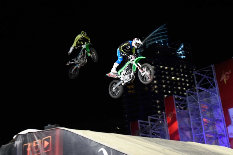 BEASTS Masters of Dirt