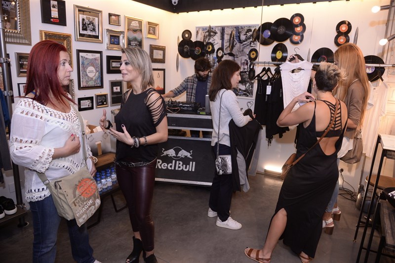 Rock N Lolla Launch