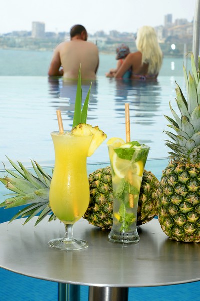 2 for 1 cocktails at Princessa Hotel