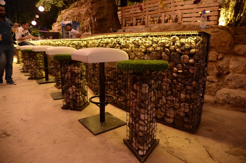 Opening of Crocus Sous Le Pont