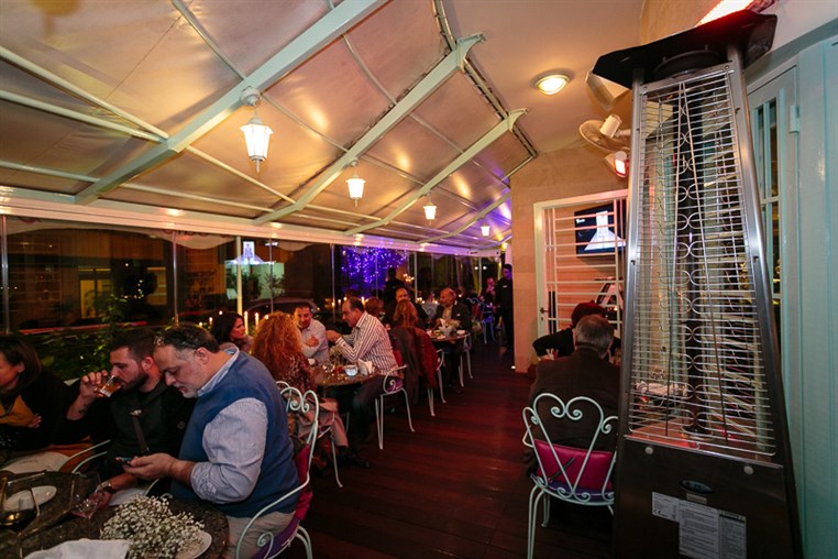 eCafe Sursock on Saturday Night