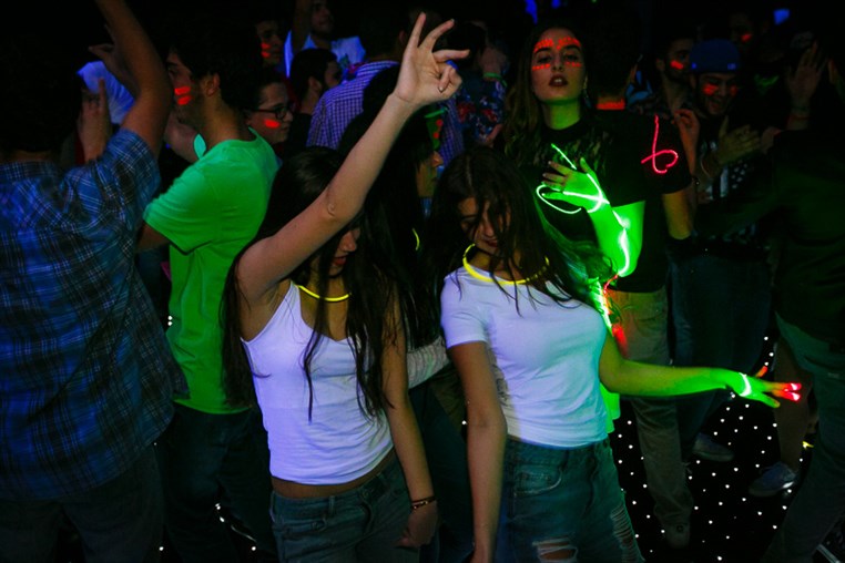 KBWH Seniors Lights Off Neon Party
