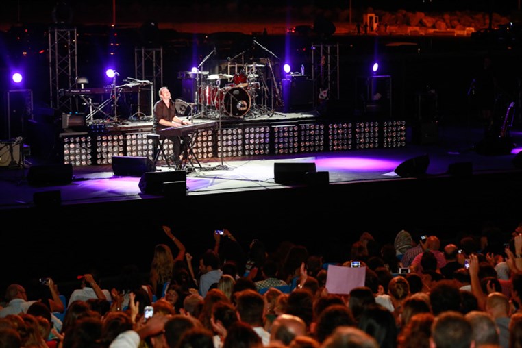 Garou at Beirut Holidays