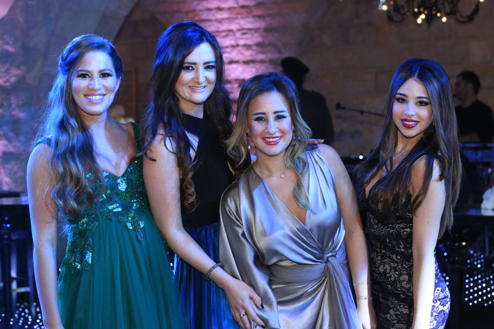 Les Lamah Wedding People 2