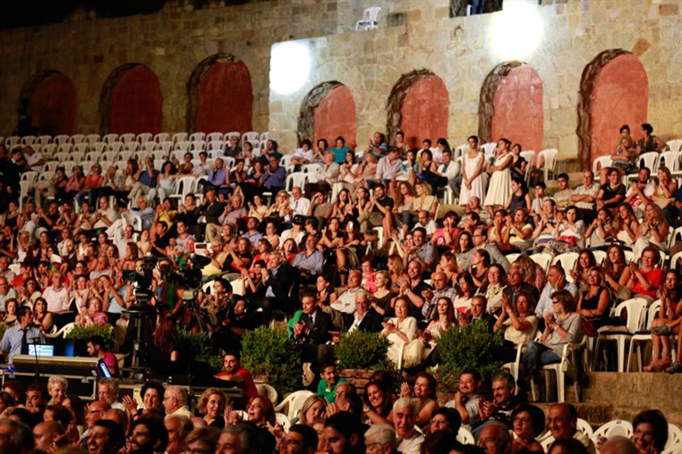 Bryn Terfel & Monica Yunus