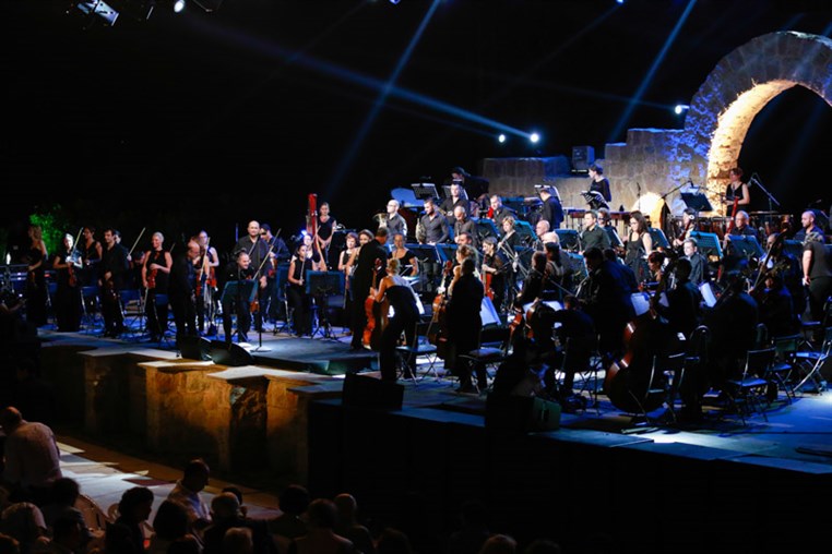 Bryn Terfel & Monica Yunus