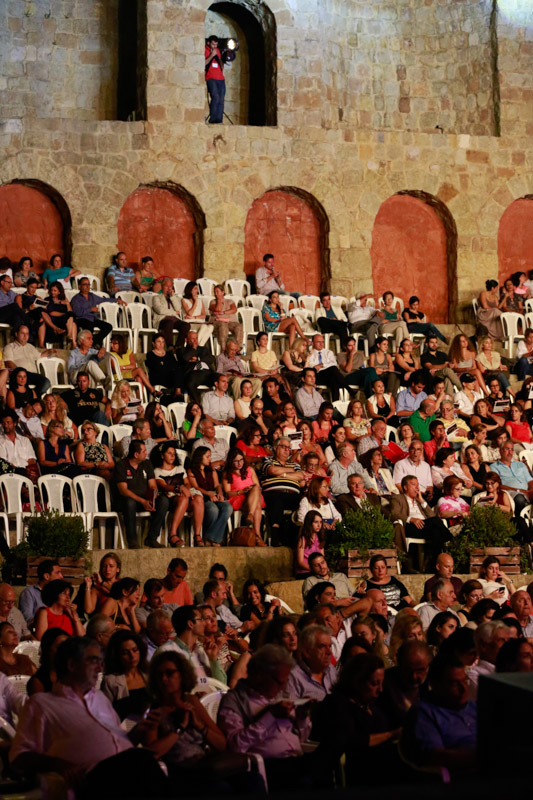 Bryn Terfel & Monica Yunus