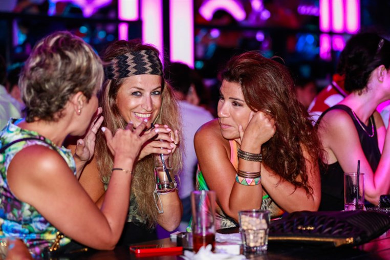 HedKandi at SKYBAR