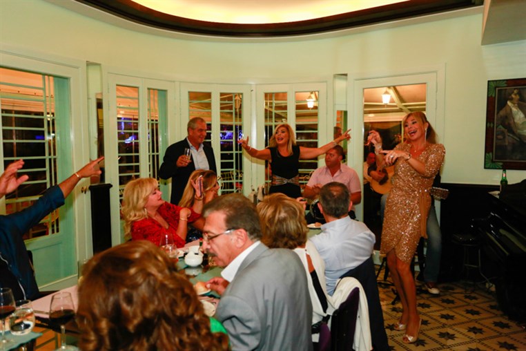 eCafe Sursock at Friday Night
