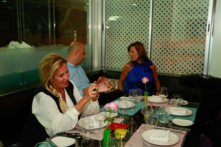 eCafe Sursock at Friday Night