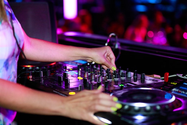 HedKandi at SKYBAR