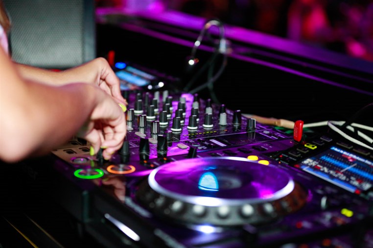 HedKandi at SKYBAR
