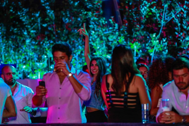HedKandi at SKYBAR