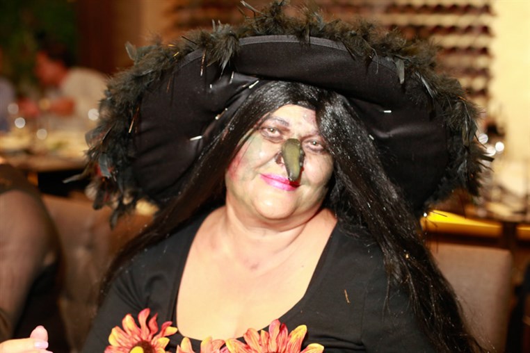 Le Chic Du Bal Masque 