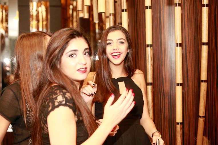 Le Chic Du Bal Masque 