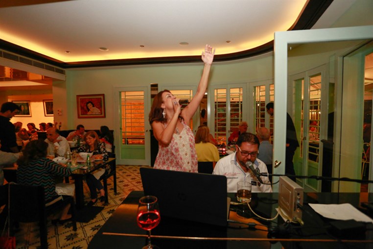 eCafe Sursock on Saturday Night